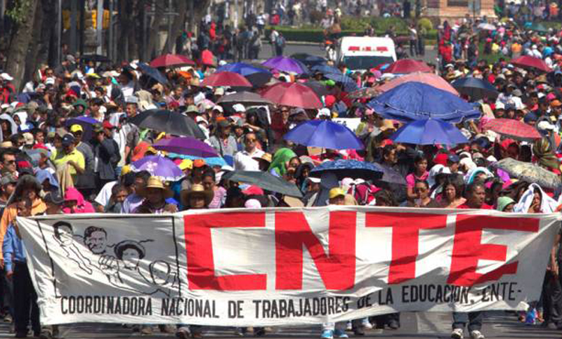 México: los docentes reanudan las protestas tras una tregua de fin de semana
