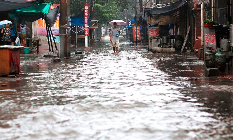 Al menos un muerto y 34 desaparecidos por tormentas en China