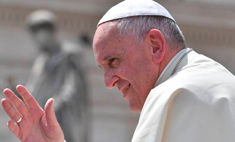 El papa Francisco agradeció a los rescatistas del terremoto de Italia