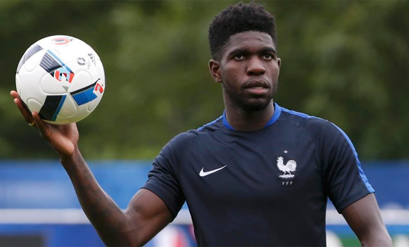 Barcelona apuesta al futuro con la contratación de Samuel Umtiti