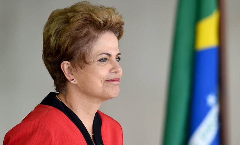 Dilma dice en mensaje al Senado que el juicio político es una «farsa»