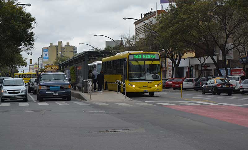 Los vecinos de Rosario opinan sobre el Metrobus