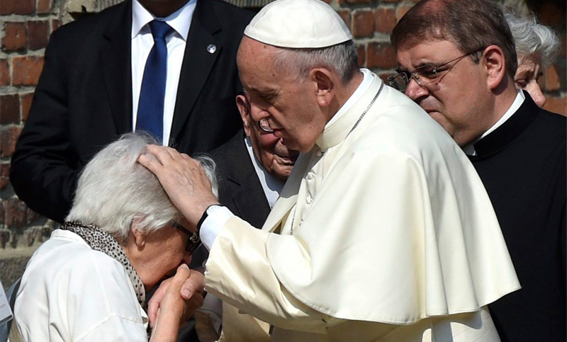 El Papa convocó a «curar y ayudar a pobres y necesitados»