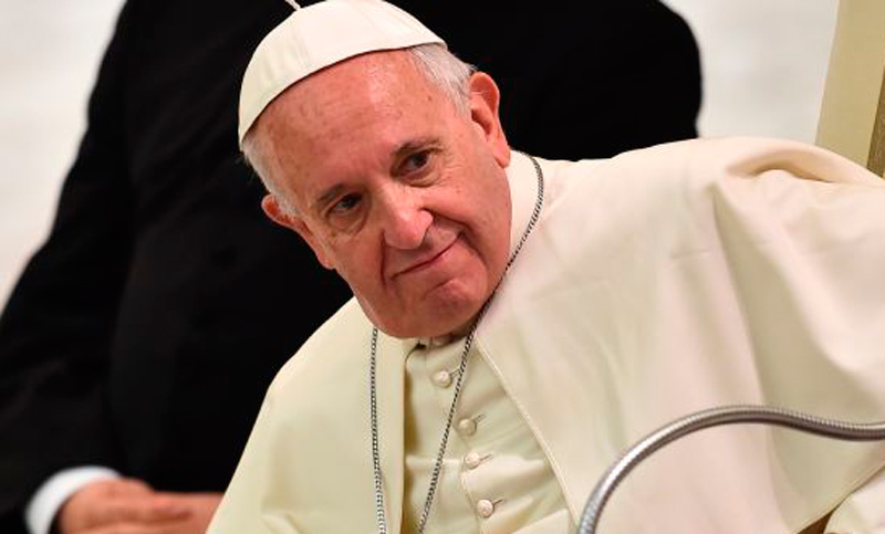 Papa Francisco: «Tengo alergia a los chupamedias»