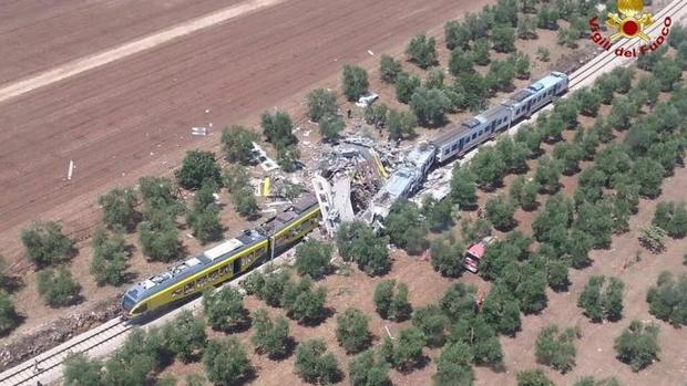 Trágico choque de trenes en sur de Italia: hay al menos hay 10 muertos