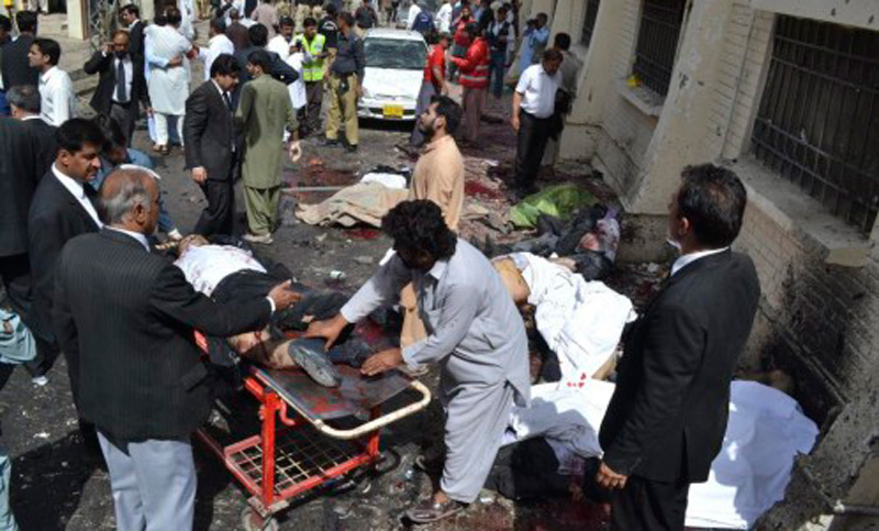 Al menos 53 muertos y 58 heridos por atentado suicida en Pakistán