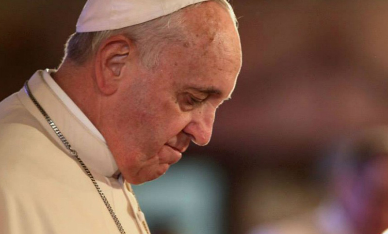 El Papa dispuso nuevas normas para casamientos y bautismos
