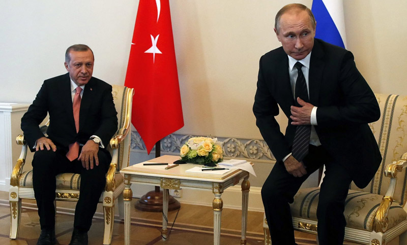 Erdogan agradeció a Putin su apoyo durante el fallido golpe y criticó a Occidente