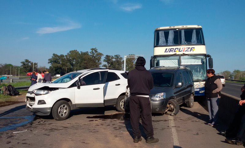 Choque en cadena generó caos en autopista Rosario-Córdoba