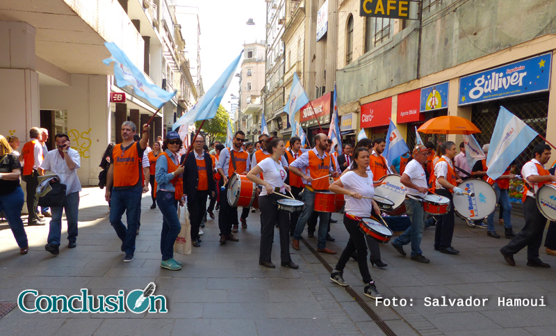 Bancarios rosarinos convocan a una marcha por conflictos salariales
