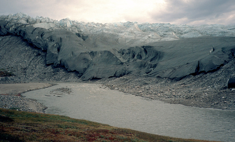 Científicos aseguran que hubo récord de calor y deshielo en Groenlandia
