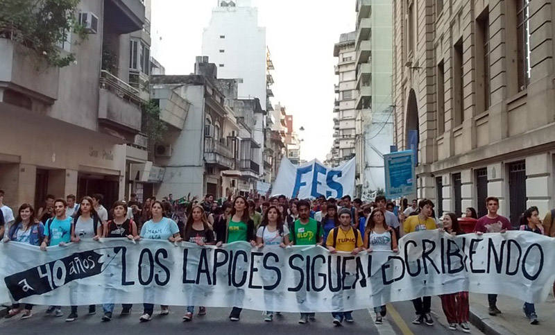 Marcha en Rosario por los 40 años de la Noche de los Lápices