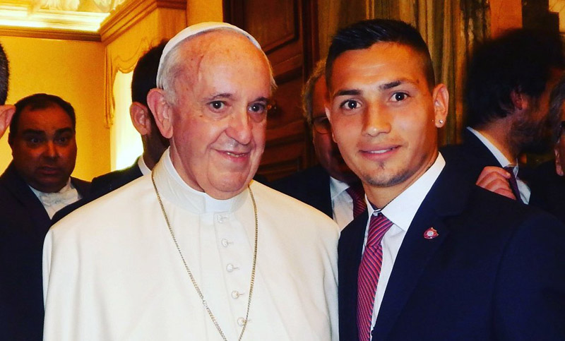 Chimy Avila: el futbolista rosarino que visitó al Papa junto al plantel de San Lorenzo