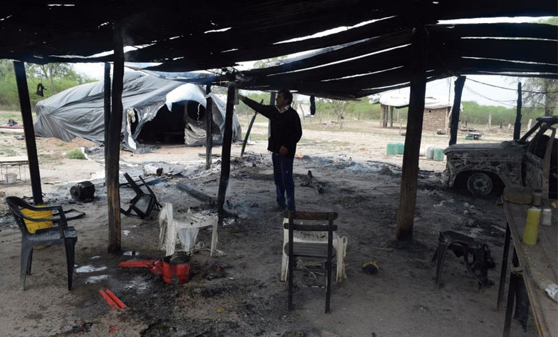 Santiago del Estero: campesinos denunciaron ataque a balazos y quema de ranchos