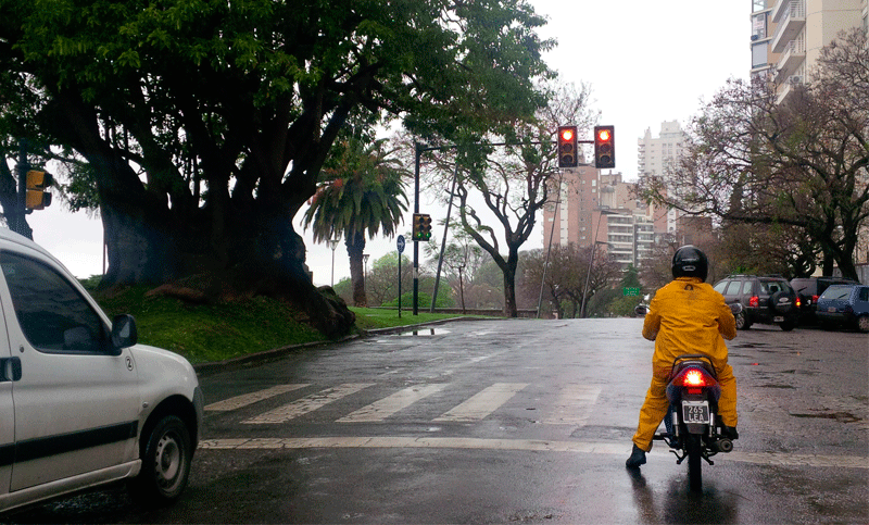 Proponen estacionamiento en ambas manos de Central Argentino y avenida Del Huerto