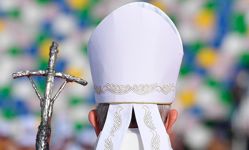 El Papa lleva «consuelo» a los católicos de Georgia