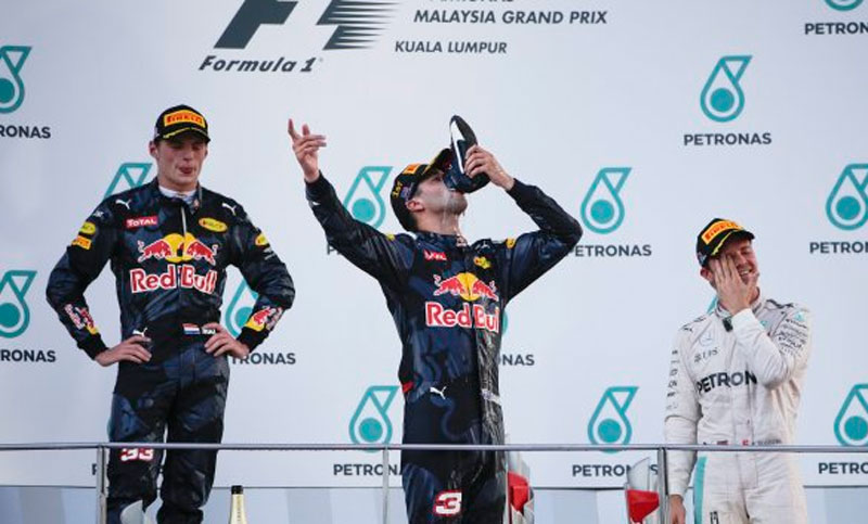 F1: Ricciardo ganó en Malasia en una carrera donde pasó de todo