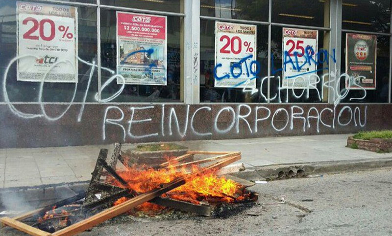 Gendarmería reprimió a trabajadores de un supermercado en Quilmes