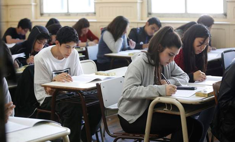 Operativo Aprender: hoy evaluarán a 1.400.000 estudiantes de todo el país