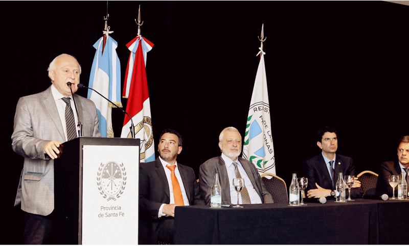 Lifschitz abrió en Rosario el encuentro del Consejo Federal de Registros Civiles