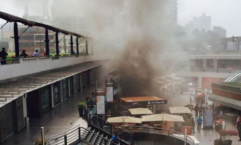 Al menos cuatro muertos en incendio en un hotel de Perú