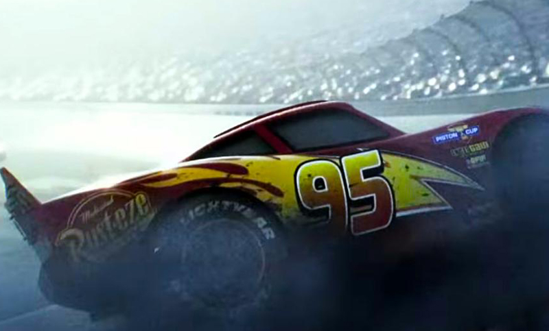 Los simpáticos autos de Disney/Pixar regresan a la carrera