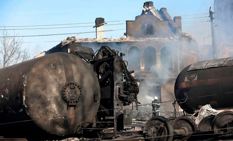 Al menos cinco muertos en explosión de un tren de carga en Bulgaria