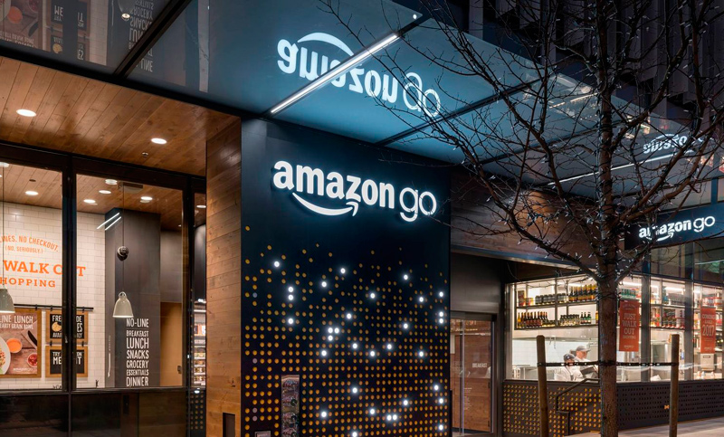 Anuncian la eliminación de los cajeros de los supermercados Amazon