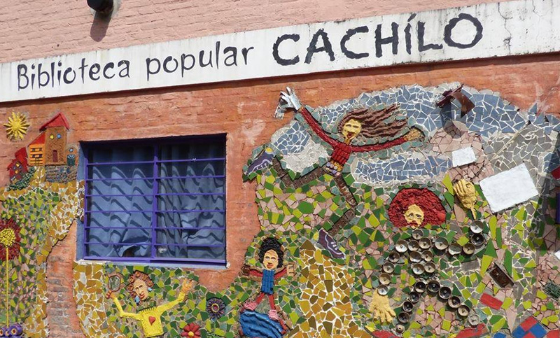 La Biblioteca Popular Cachilo despide el año con una gran fiesta en la calle
