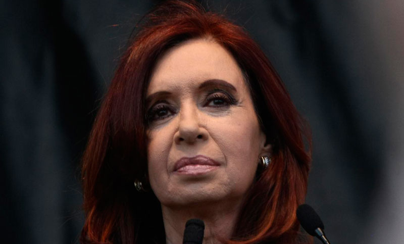 Procesaron y embargaron a Cristina Kirchner por irregularidades en la adjudicación de obra pública