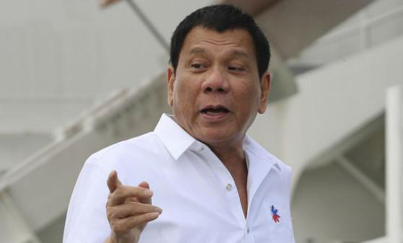 Presidente de Filipinas dice que mató gente personalmente para dar el ejemplo
