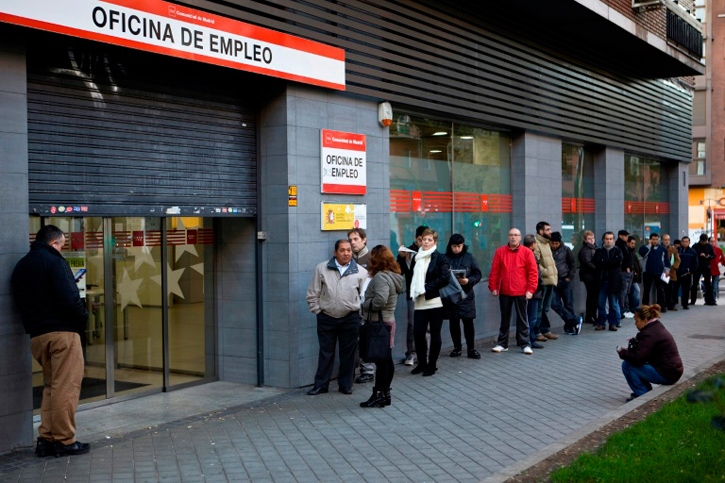 La tasa de desempleo en España cayó a 18,6% a fines de 2016