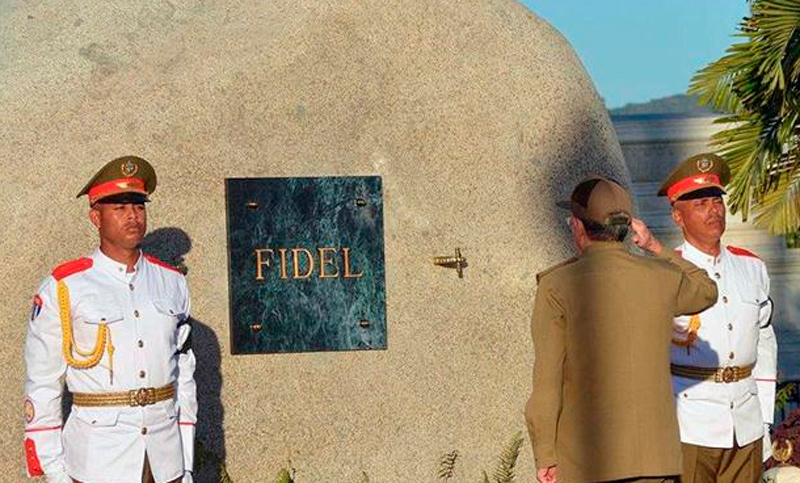 Cerca de 70 mil personas ya visitaron la tumba de Fidel Castro