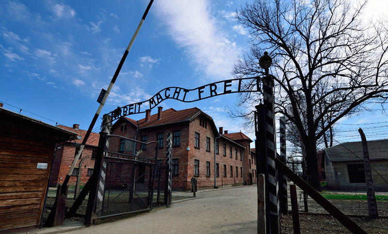Auschwitz se moviliza para preservar la memoria del holocausto