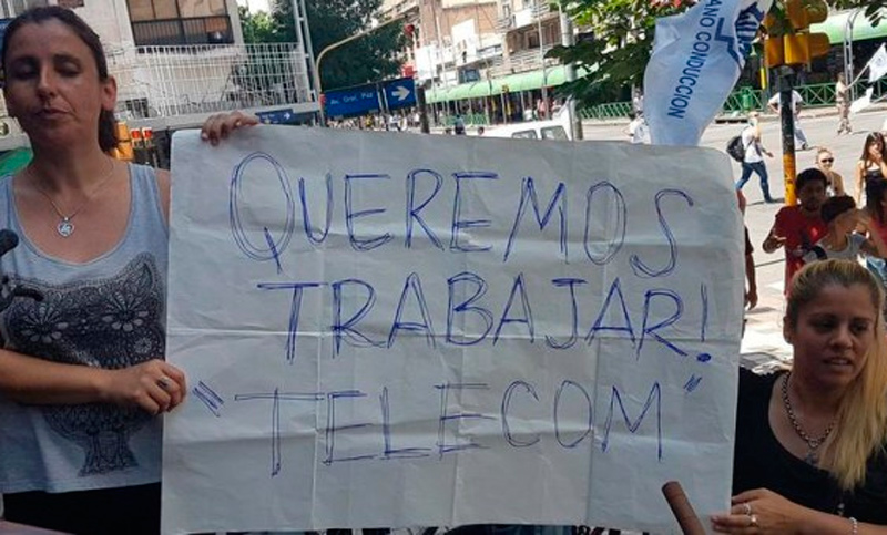 Trabajadores tomaron la firma Task Solutions por 1.200 despidos