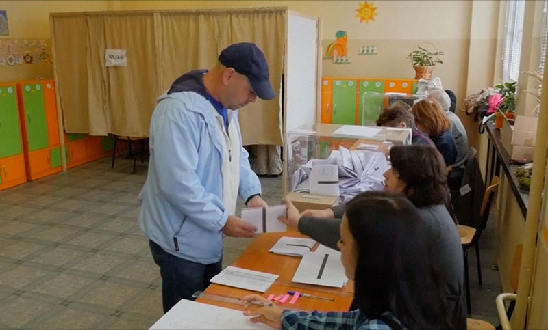 Se iniciaron con normalidad las elecciones parlametarias en Bulgaria