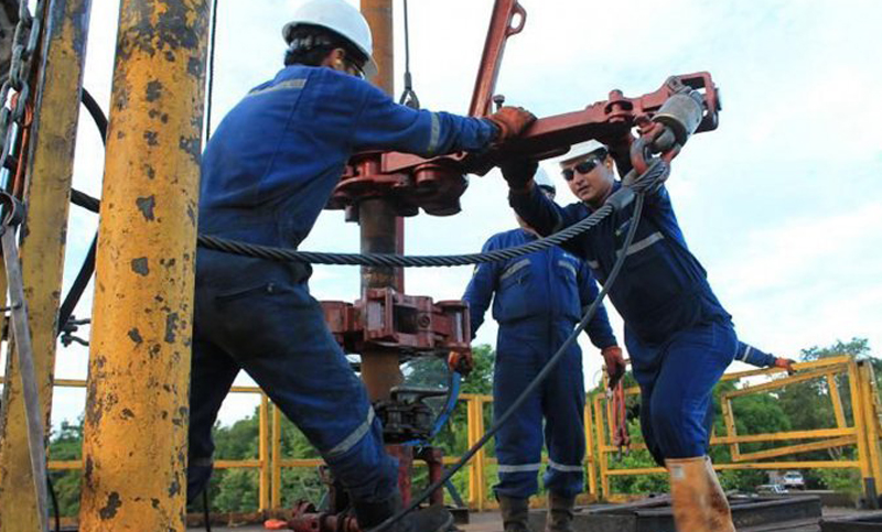 Están en riesgo 2.550 empleos de los petroleros en el sur del país