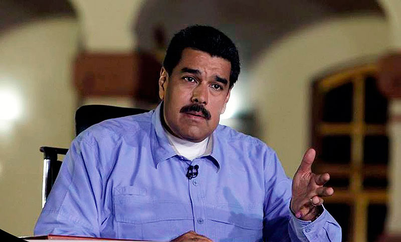 Maduro pide al Tribunal Supremo revisar su decisión de disolver el Parlamento