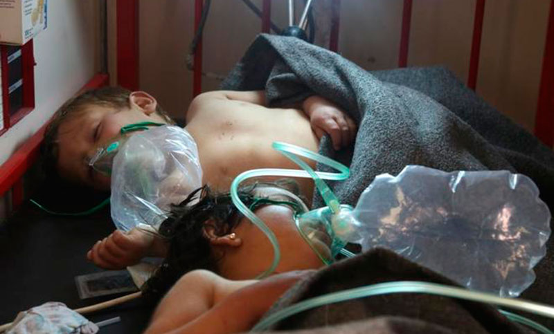 Al menos 58 muertos por un ataque con «gas tóxico» en Siria