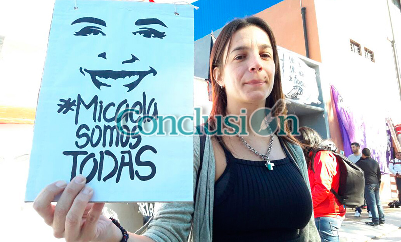 Un país conmovido: comenzó el velorio de la joven asesinada Micaela García