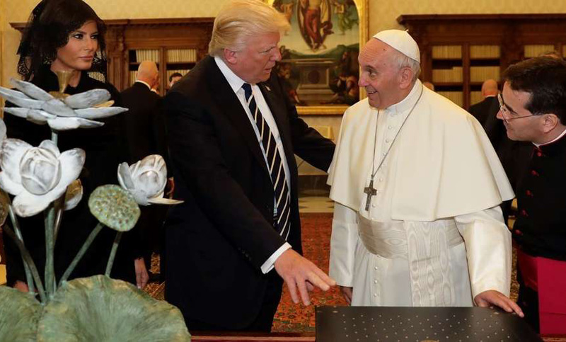 Trump informa al Papa que donará 300 millones de dólares a África
