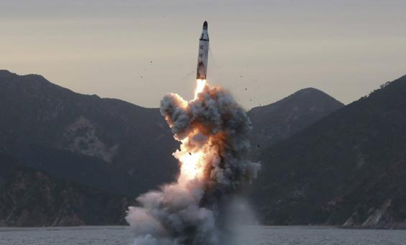 Corea del Norte confirmó el «éxito» del lanzamiento de su último misil