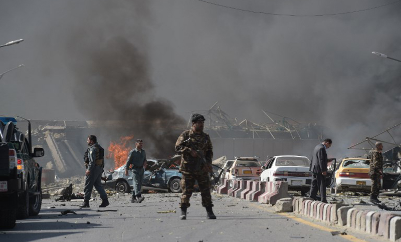 Al menos 80 muertos y 300 heridos por atentado con coche bomba en Kabul