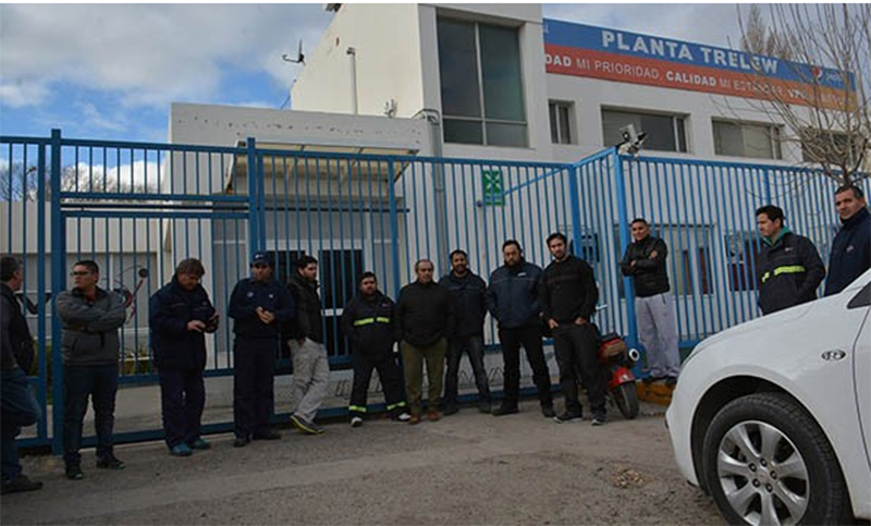 Cerró una distribuidora de gaseosas en Trelew: 48 trabajadores en la calle