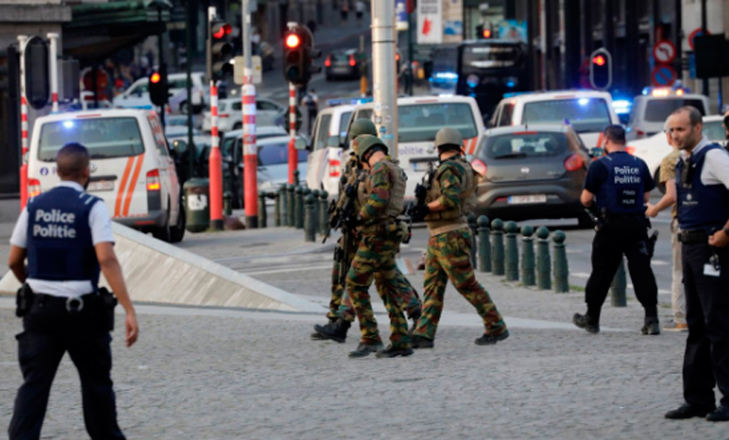 Sospechoso abatido tras provocar explosión en la estación central de Bruselas