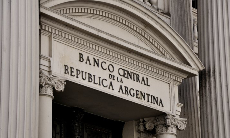 El Banco Central redujo la tasa de referencia por primera vez en trece meses