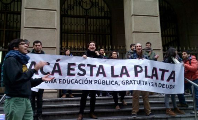 Chile: estudiantes salen a las calles por una educación pública y gratuita