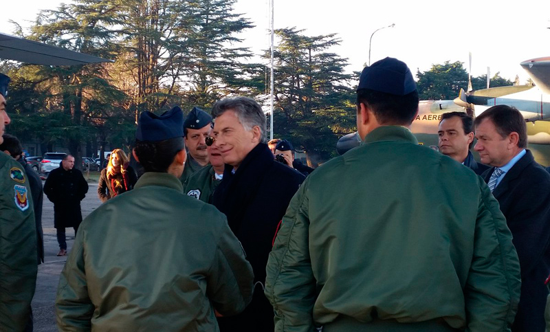 Macri visitó los nuevos aviones Hércules que se incorporan a la flota de la Fuerza Aérea