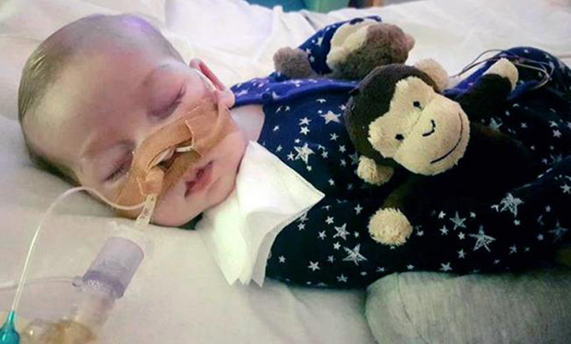 Murió Charlie Gard, el bebé británico enfermo terminal