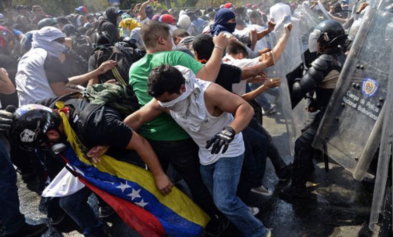 Venezuela: un muerto en la huelga general contra Constituyente